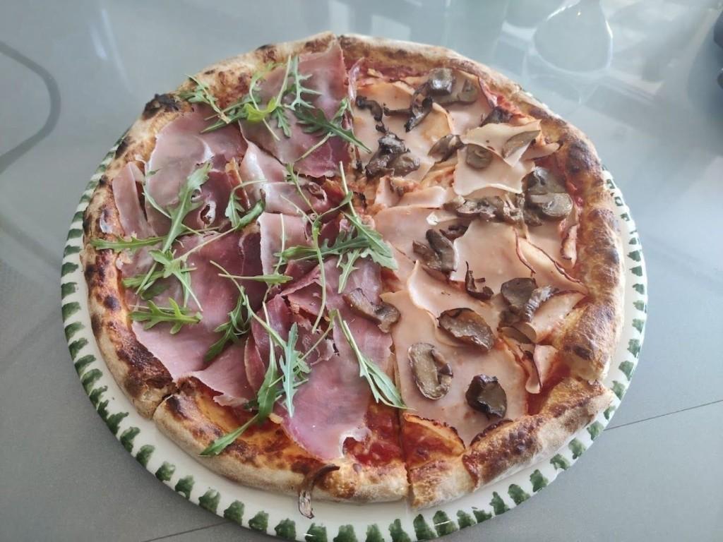 Specijalitet pizzerije